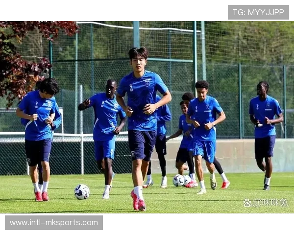 法国欧塞尔俱乐部青训总监:青训是基因,与中国合作是双赢 法国欧塞尔俱乐部青训总监:青训是基因,与中国合作是双赢