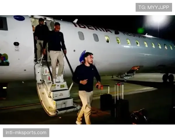 塞维利亚2-2赫塔菲，主队补时阶段绝平，逃离降级区。